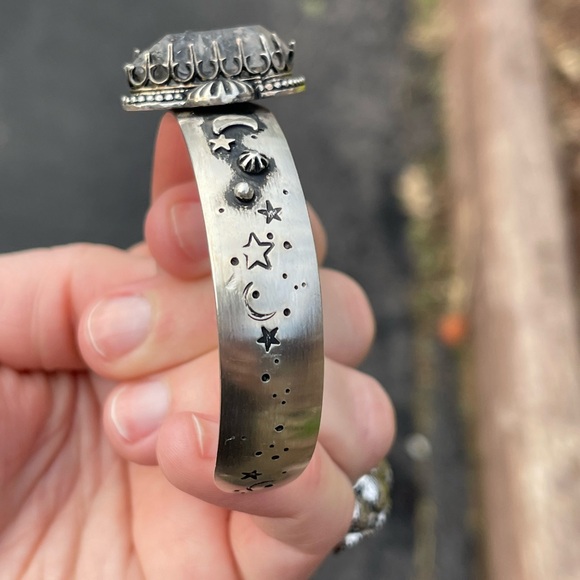 Tibetan Quartz Cuff Star Native - Picture 3 of 6